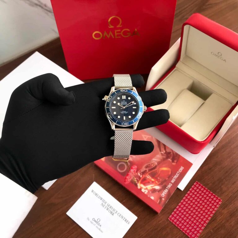 Omeg a Seamaster Diver 300M James Bond Extra Strap (2192)