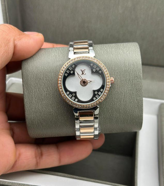 Louis_Vuitton_Women_Diamond_White_Dial