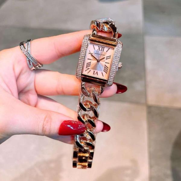 Micheal_Kors_Roman_Chain_Rosegold