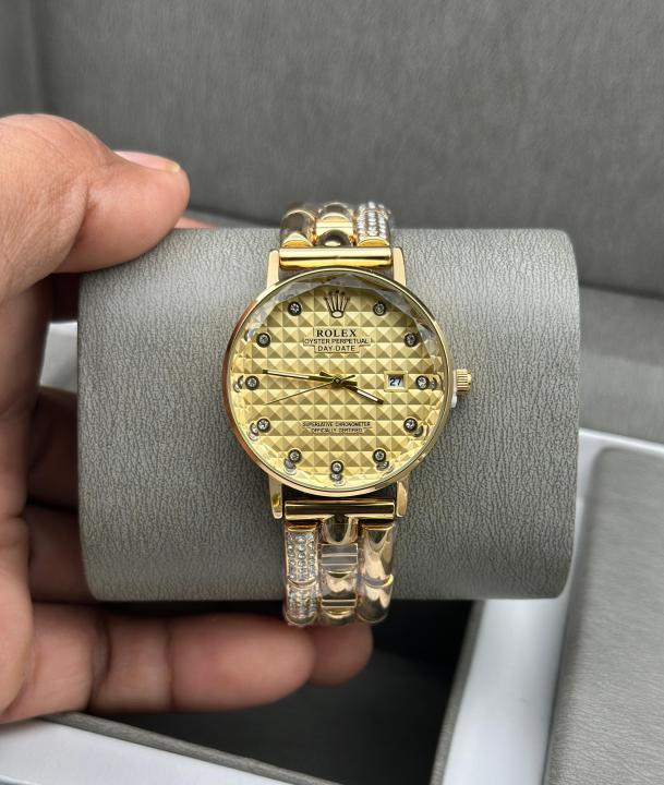 Rolex_Women_Curved_Dial_Date_Only_Diamond_Gold