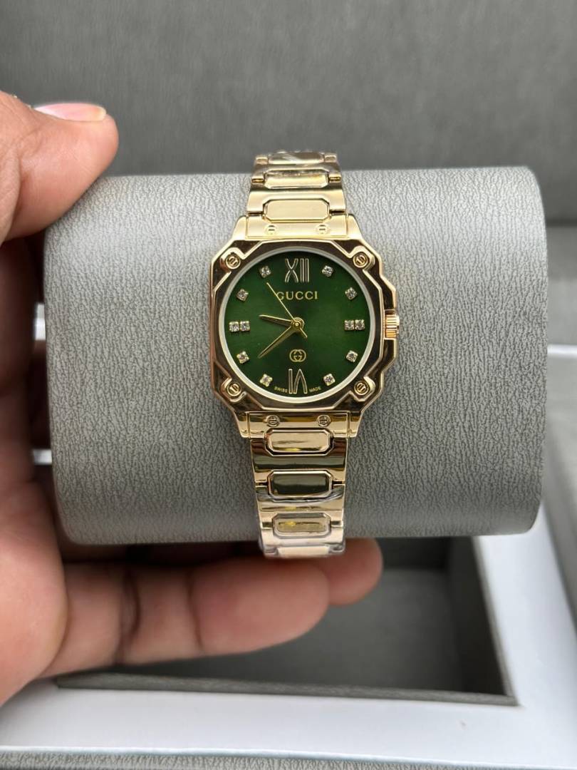 Gucci_Women_Diamond_Gold-Green