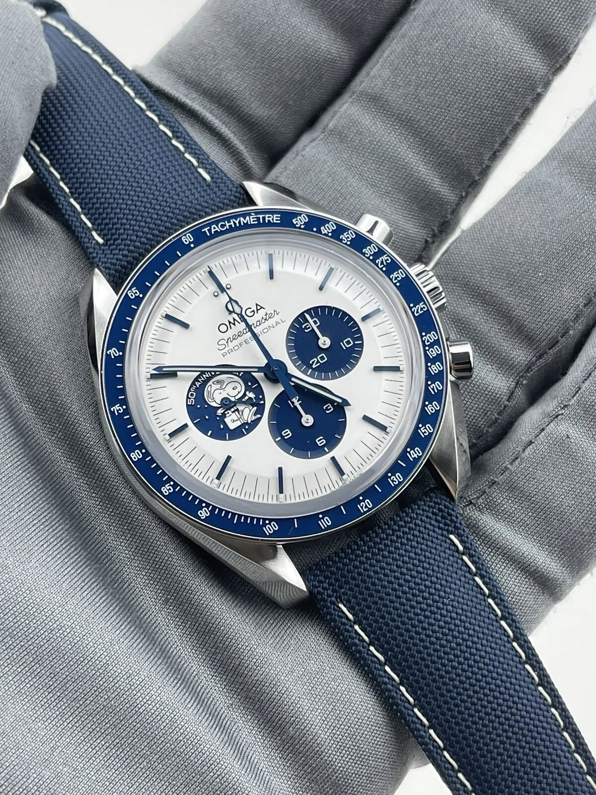 Omeg a Snoopy SpeedMaster Professional Automatic 2196