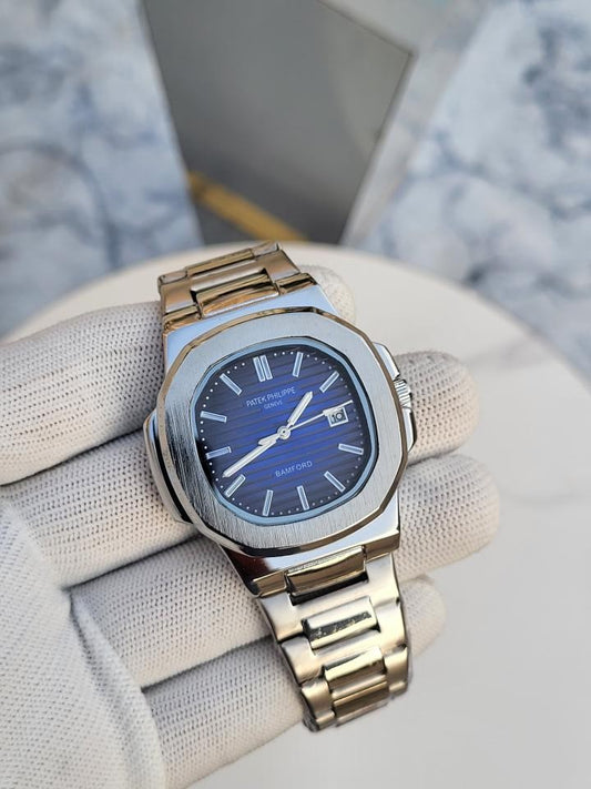 Patek_Philippe Nautilus Silver Blue Dial 223