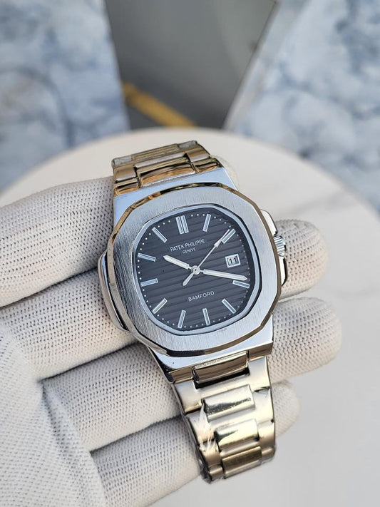 Patek_Philippe Nautilus Silver Black Dial 223
