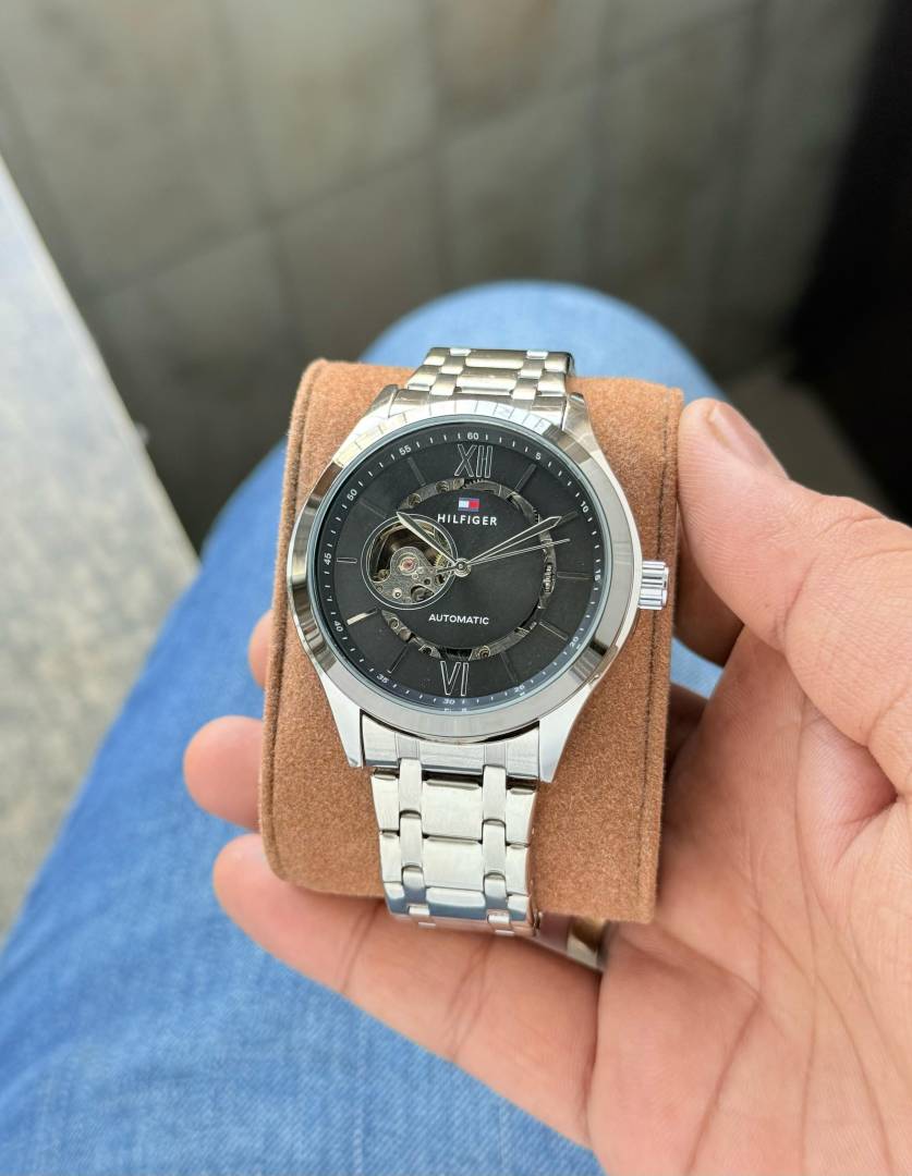 Tommy Silver Black Automatic B1