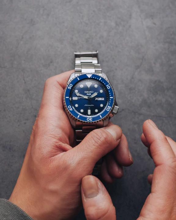 Seiko 5 Sports - J625