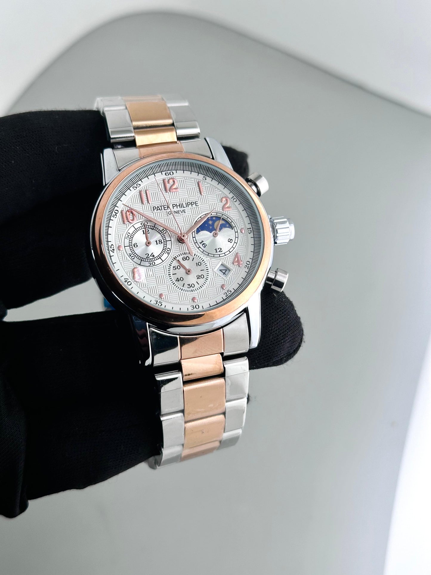 Pat_ek Philippe Stock &amp; Booking Open_