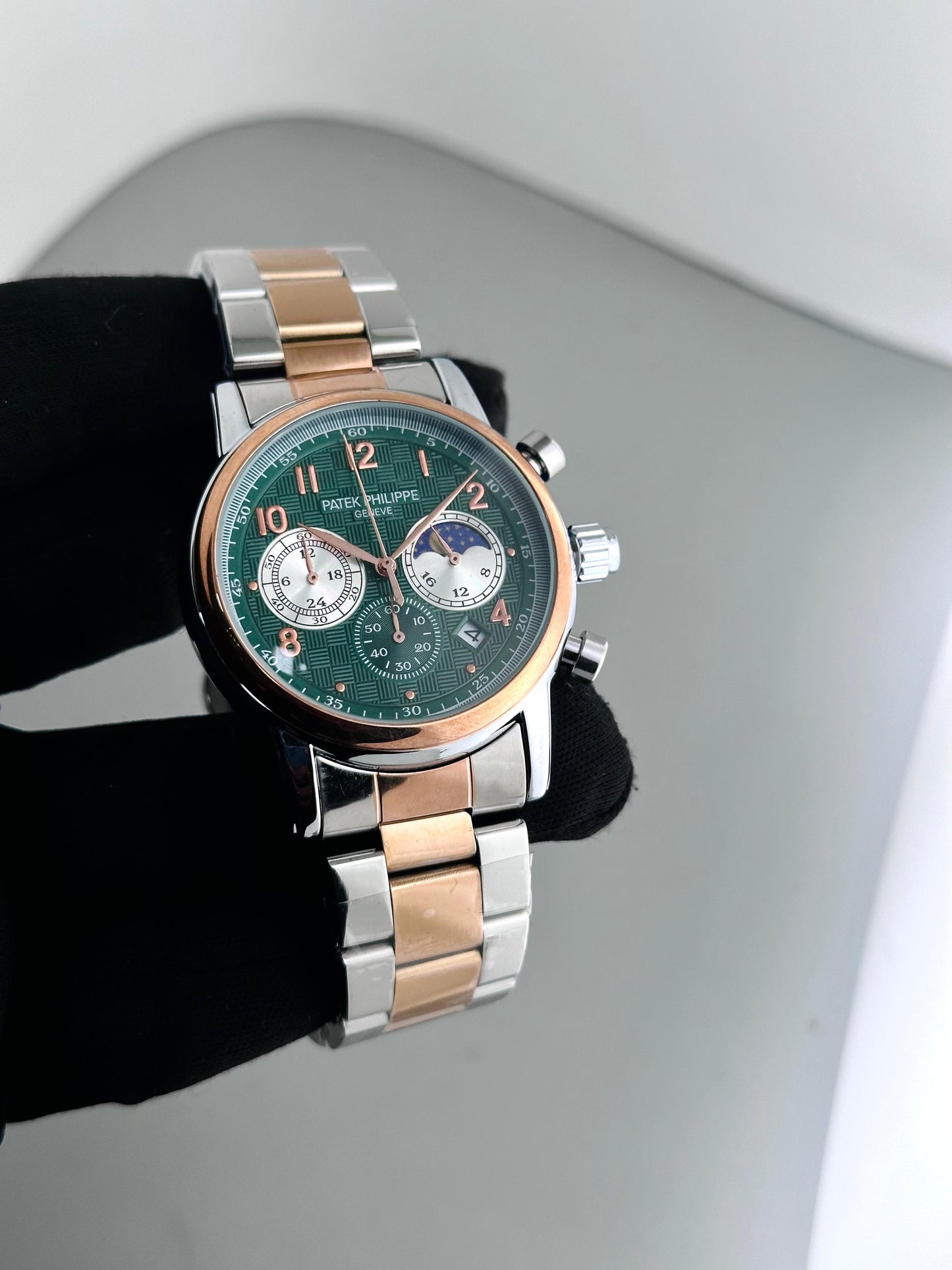 Pat_ek Philippe Stock &amp; Booking Open_