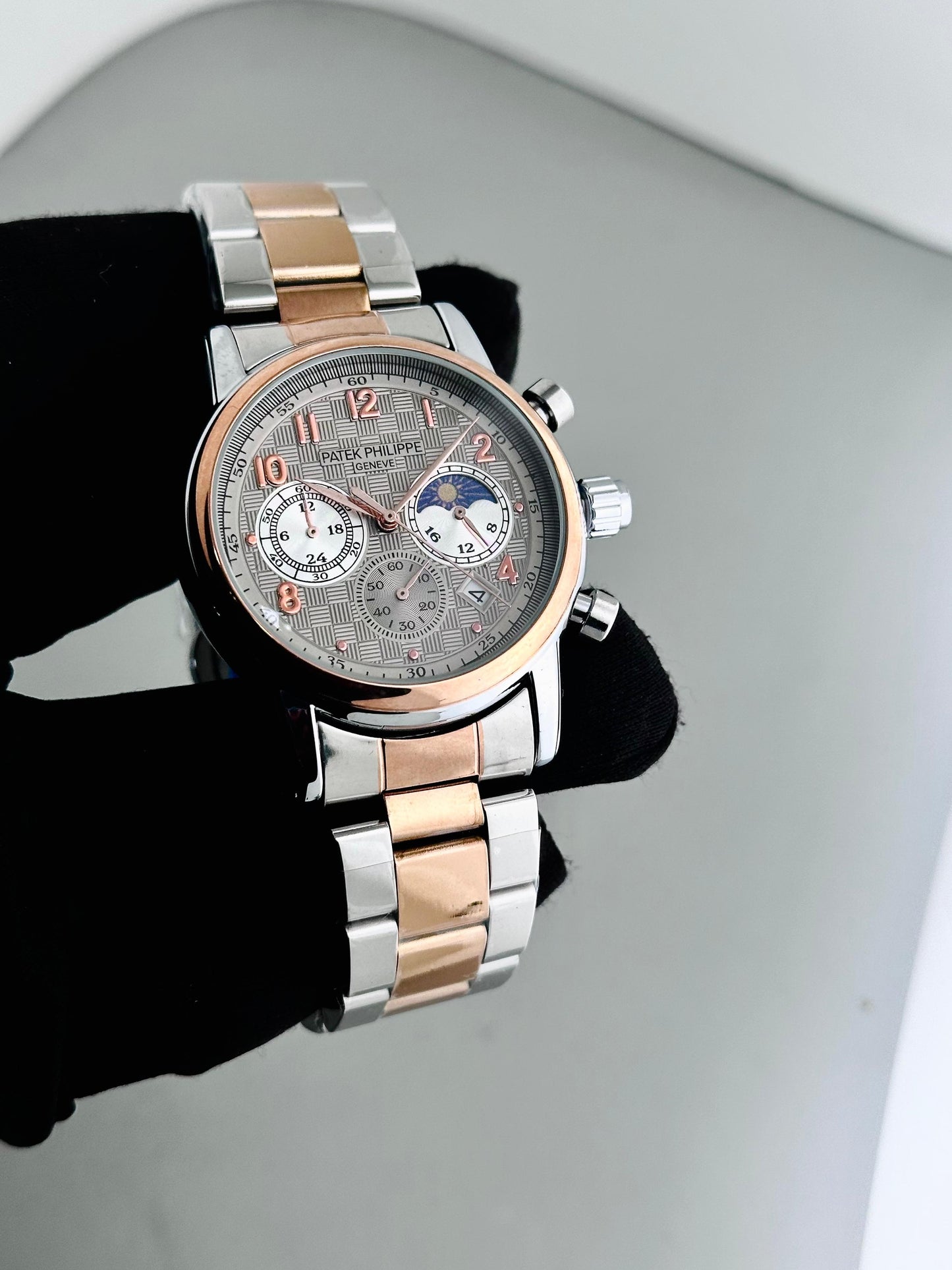 Pat_ek Philippe Stock &amp; Booking Open_