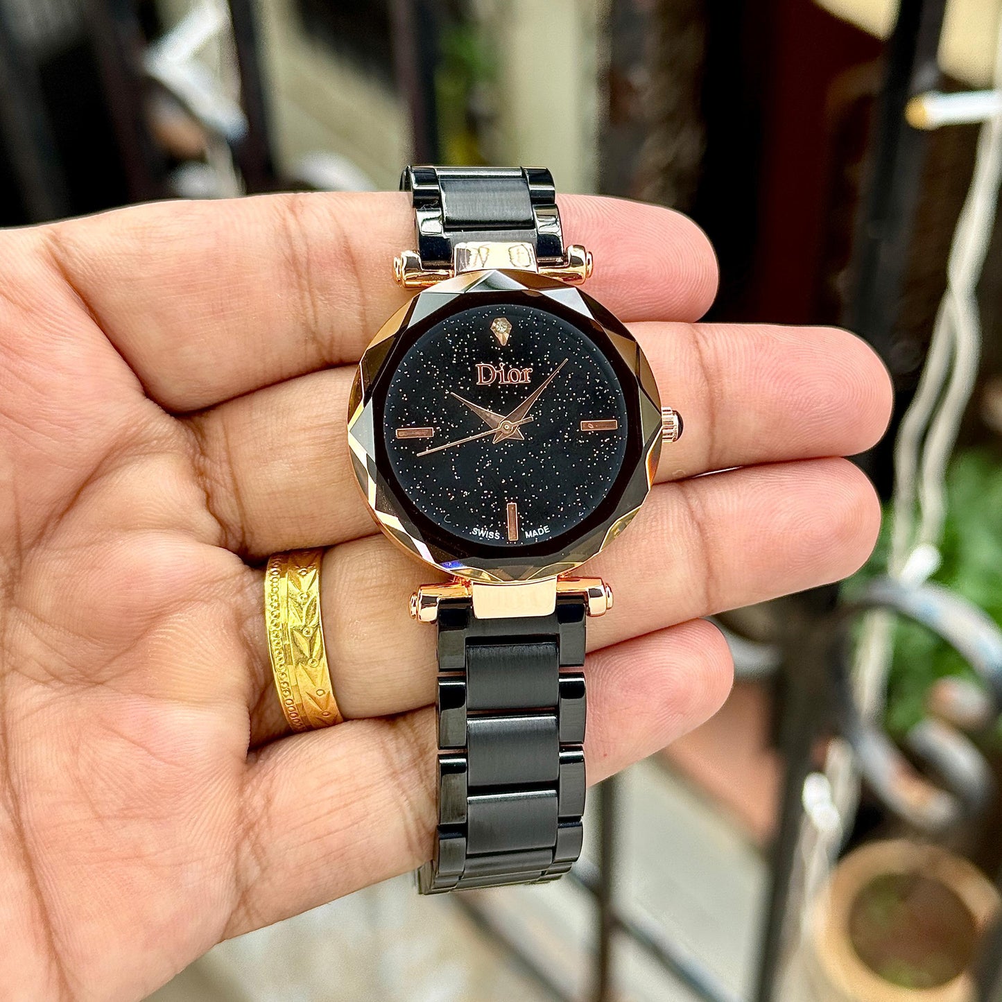 DIOR STARLIGHT EDITION – ELEGANCE WITH CELESTIAL SPARKLE