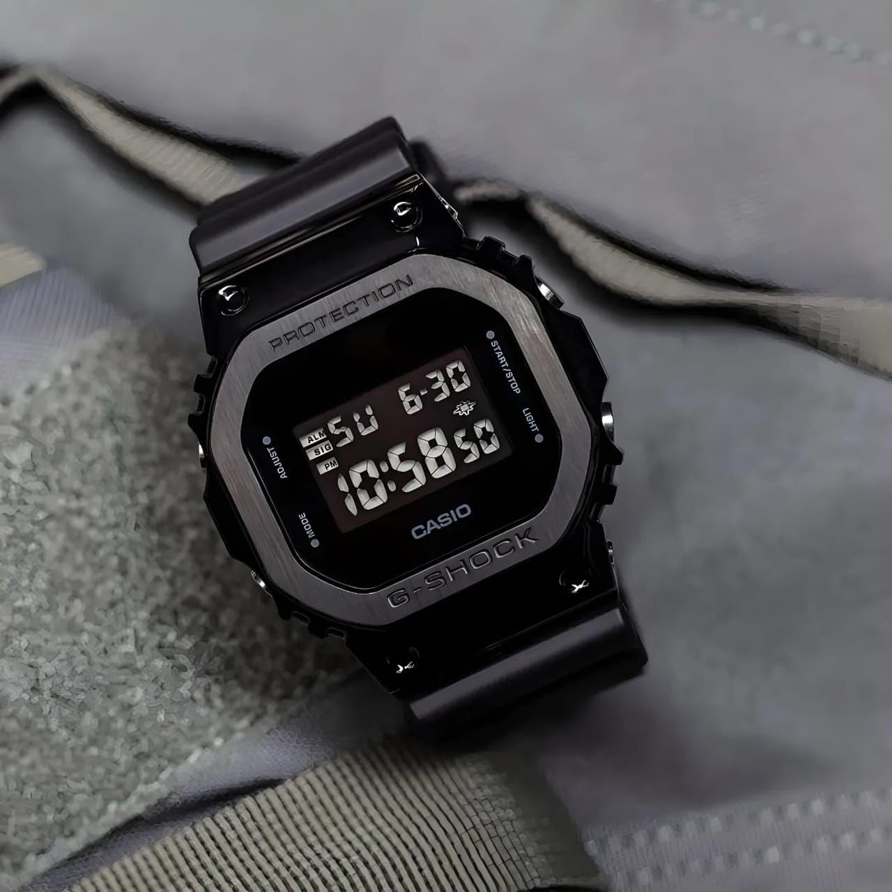 Casio G-Shock GMW-B5000CS-1JR